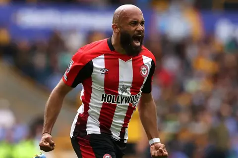 قبل رحلة أمريكا.. سكاي تكشف موعد الكشف الطبي لمبيومو في مانشستر يونايتد